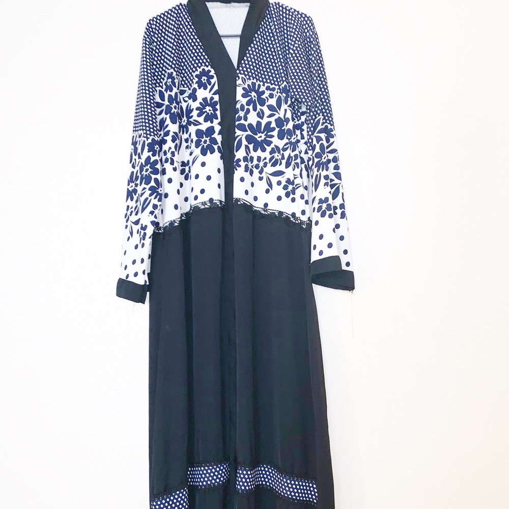 Abaya with beautiful blue & white floral patterns